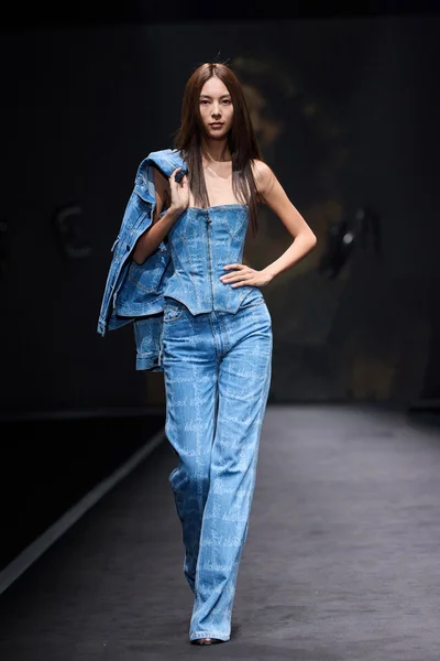 Look 47
